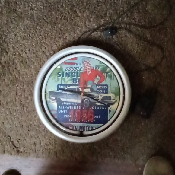 1956 Wall Clock - Picture 4 of 6